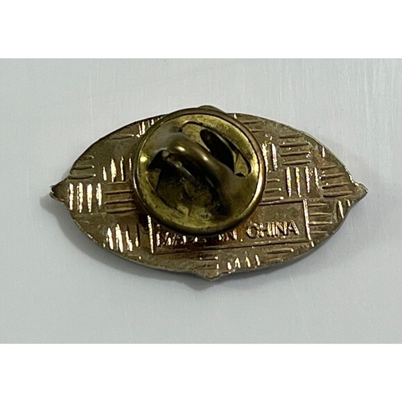 The Last Frontier Alaska Travel Souvenir Pin - Picture 2 of 4